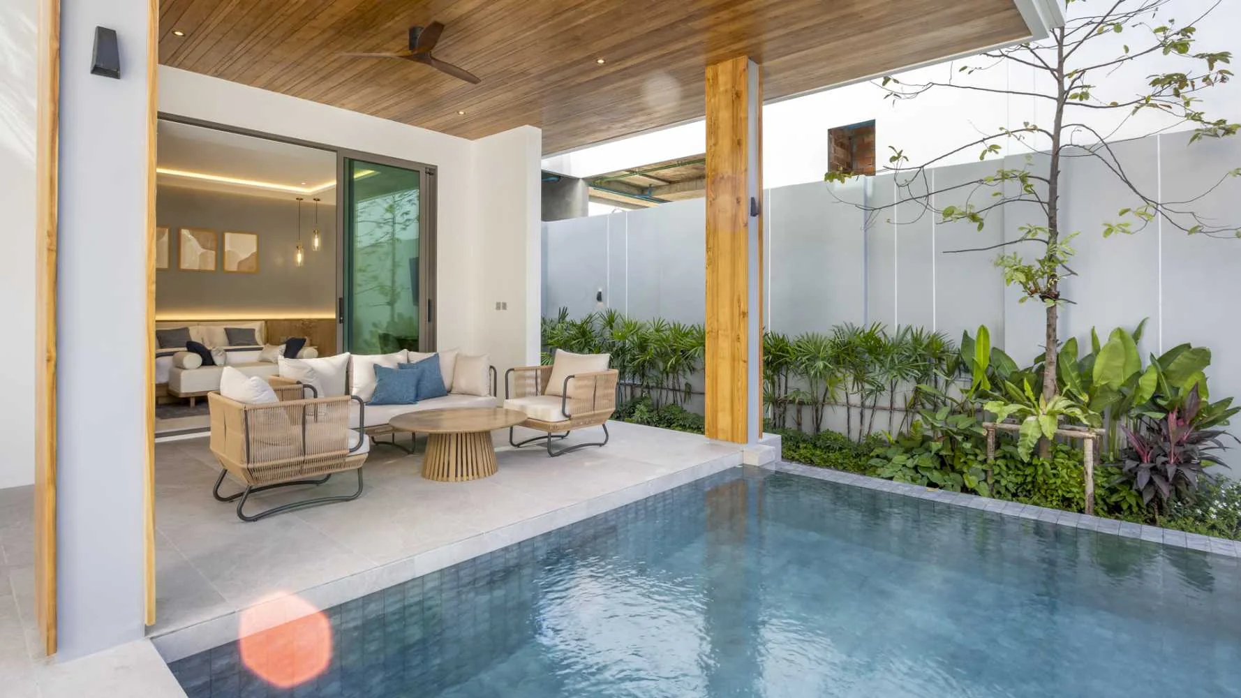 Property image - full photo 10