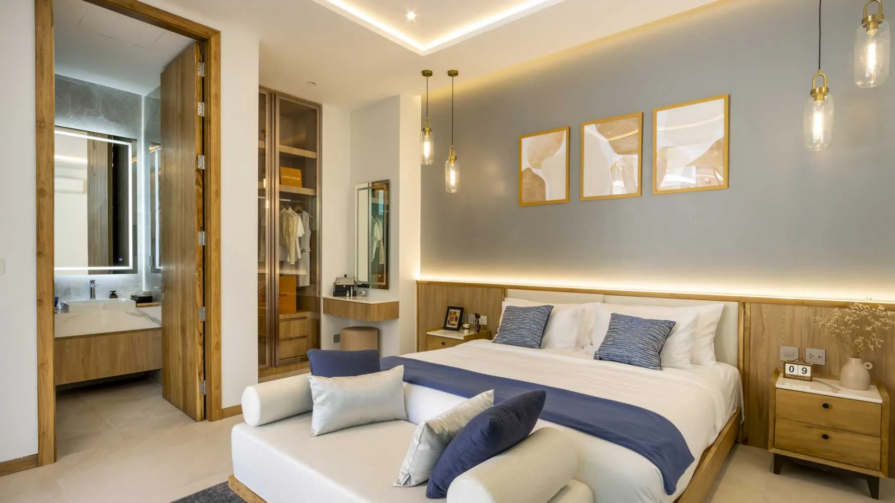 Property image - full photo 13
