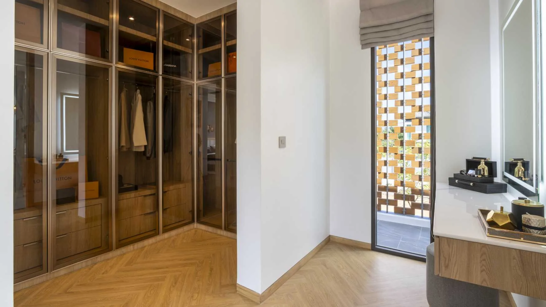 Property image - full photo 20