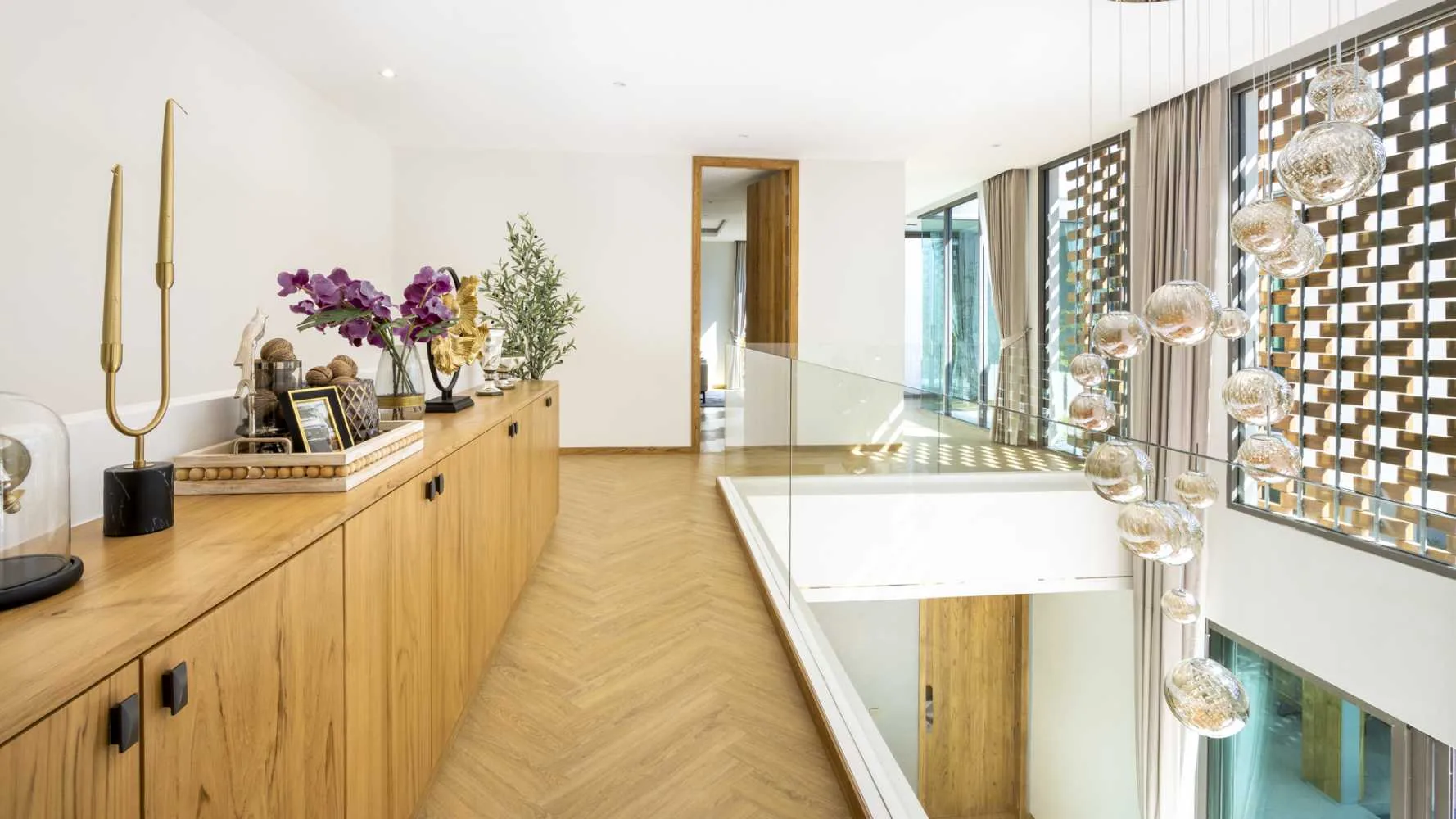 Property image - full photo 11