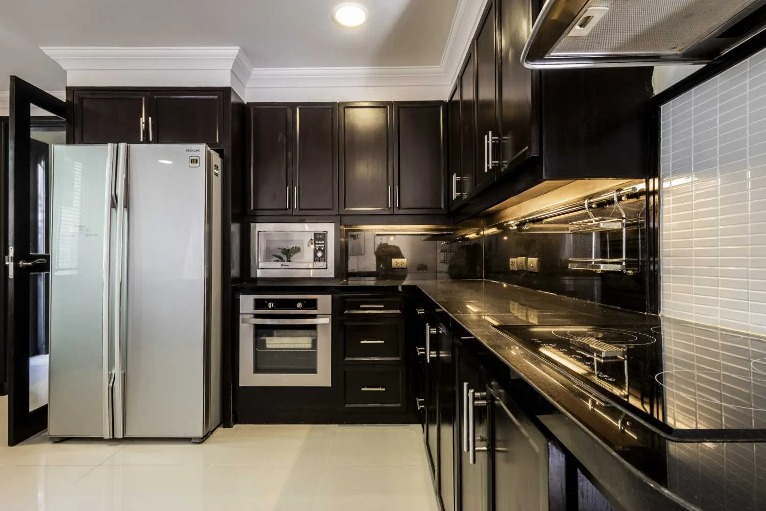 Property image - full photo 6