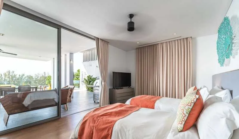 Property image - full photo 26