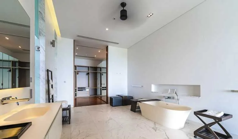 Property image - full photo 6