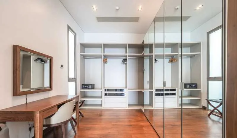 Property image - full photo 28