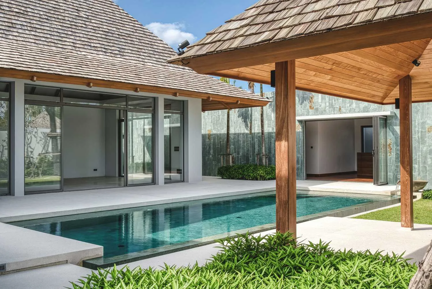 Property image - full photo 1