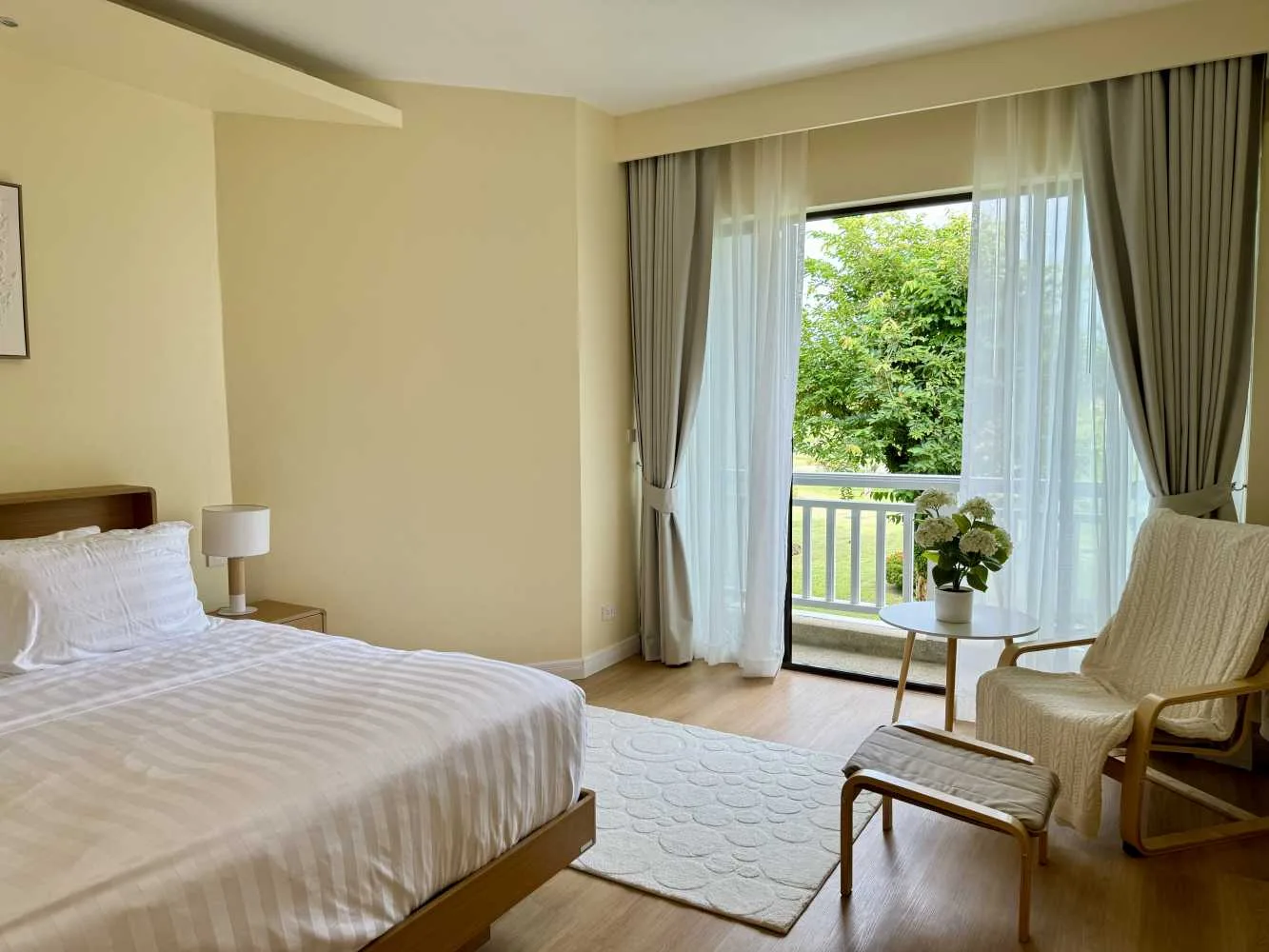 Property image - full photo 5