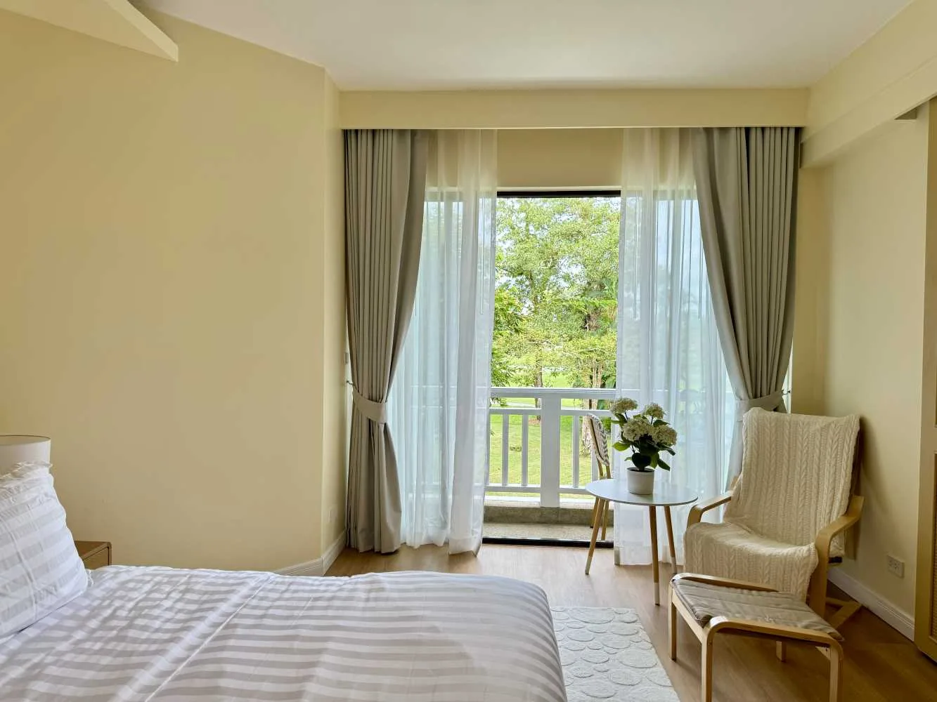 Property image - full photo 12