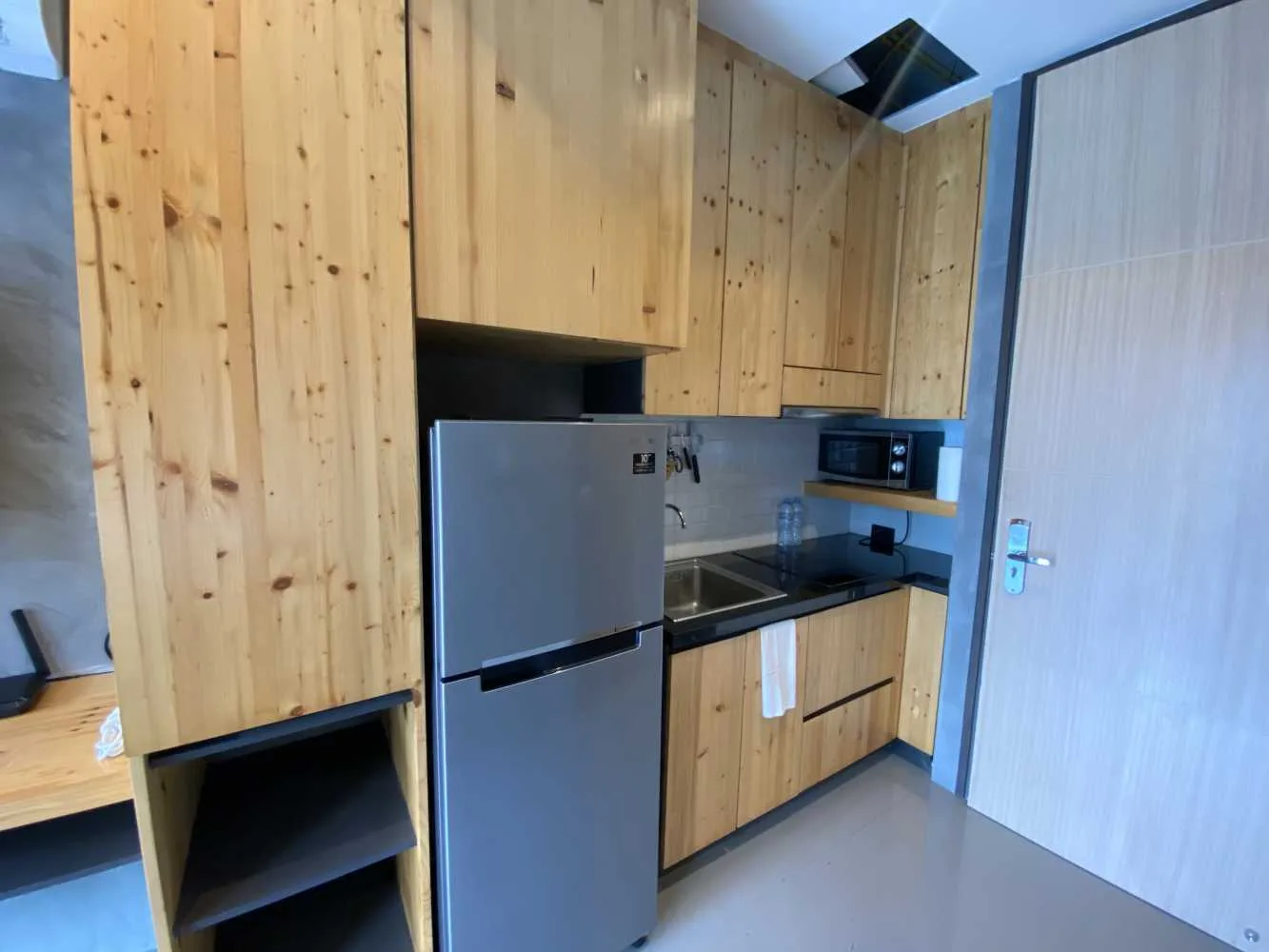 Property image - full photo 4