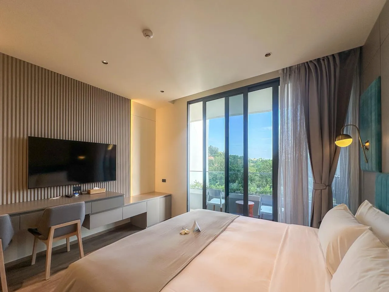 Property image - full photo 3