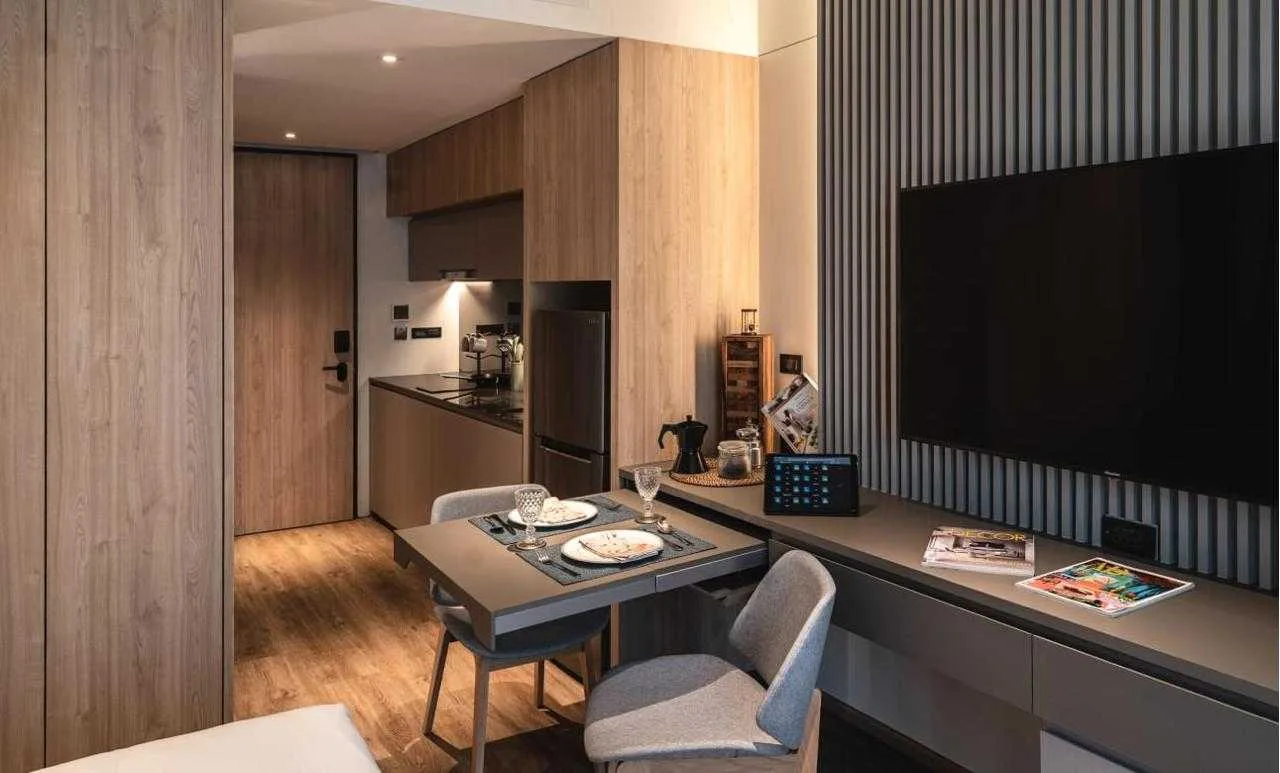 Property image - full photo 2