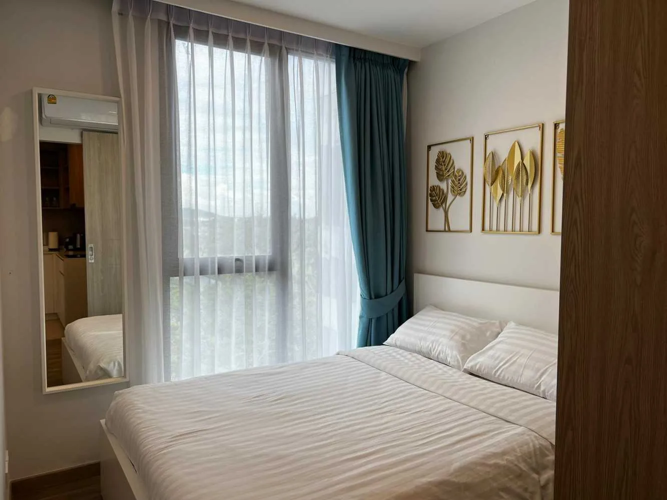Property image - full photo 9