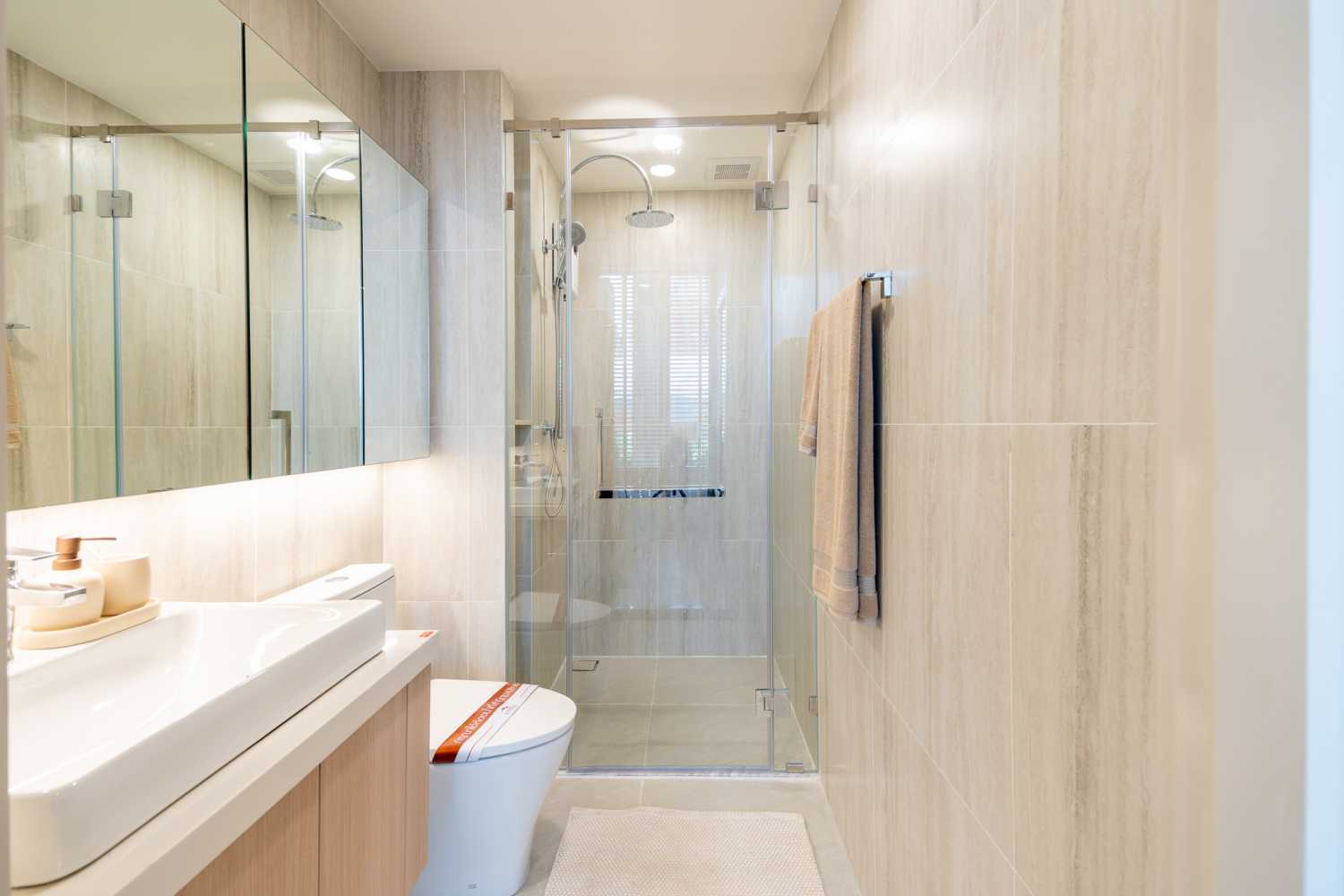 Property image - full photo 4