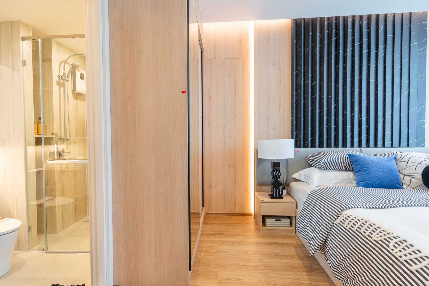 Property image - full photo 8