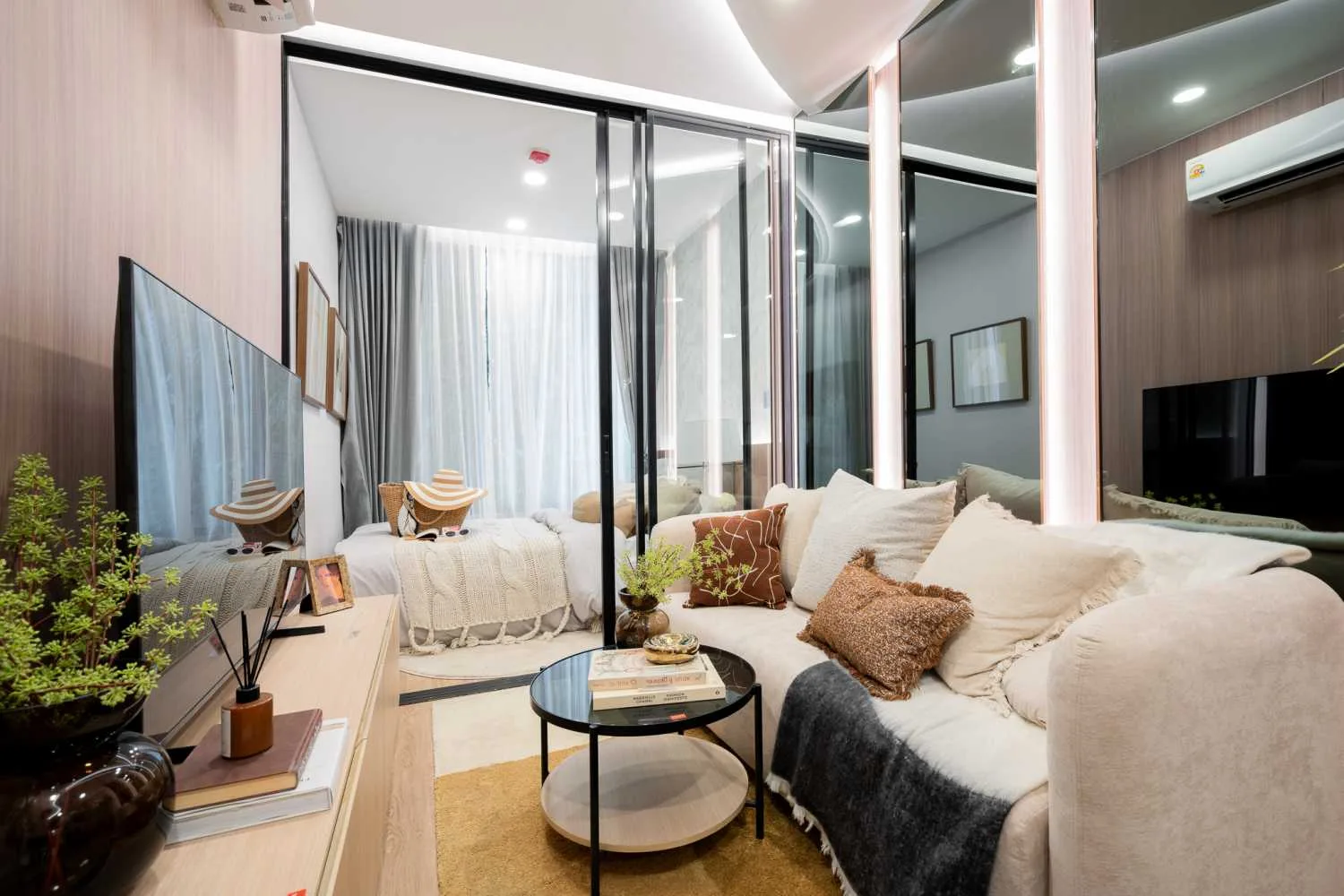 Property image - full photo 1
