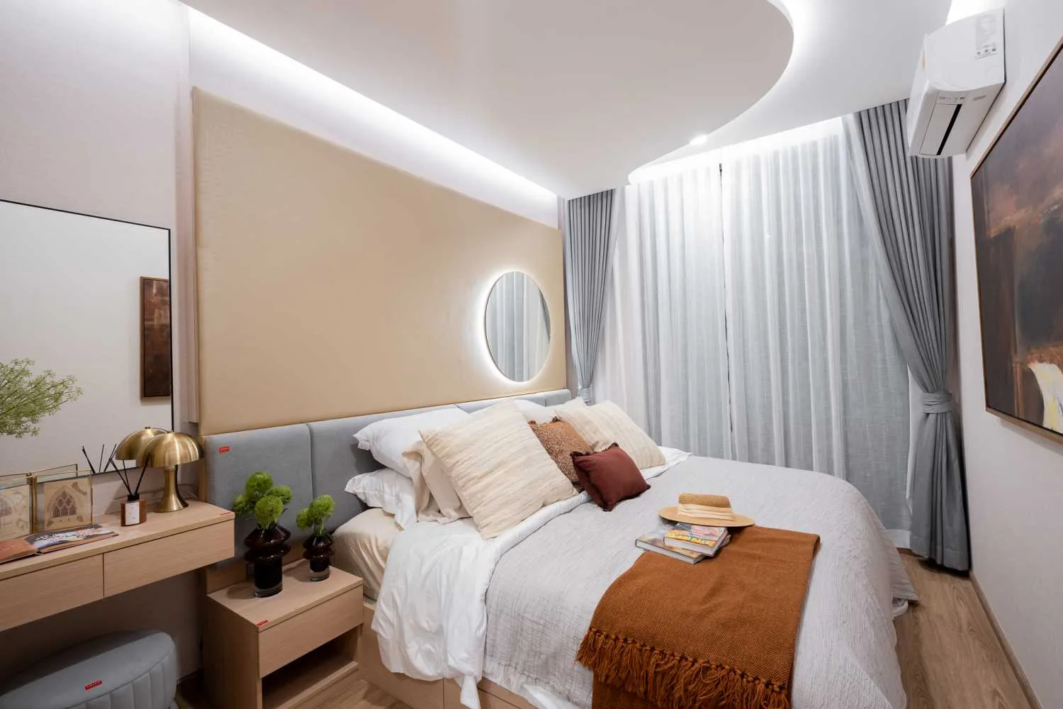Property image - full photo 4