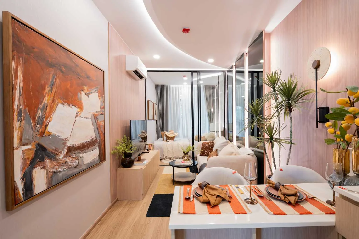 Property image - full photo 2