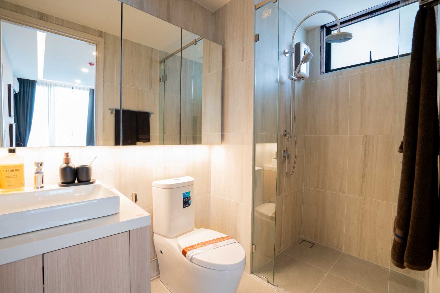 Property image - full photo 6