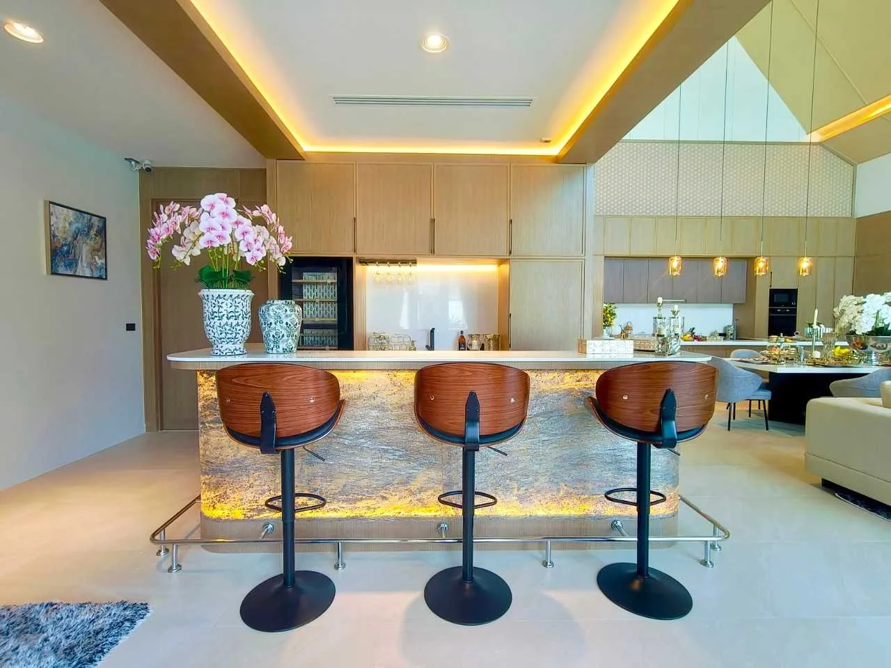 Property image - full photo 6