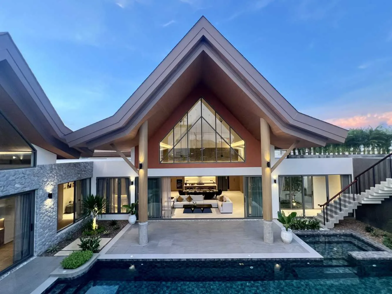 Property image - full photo 1