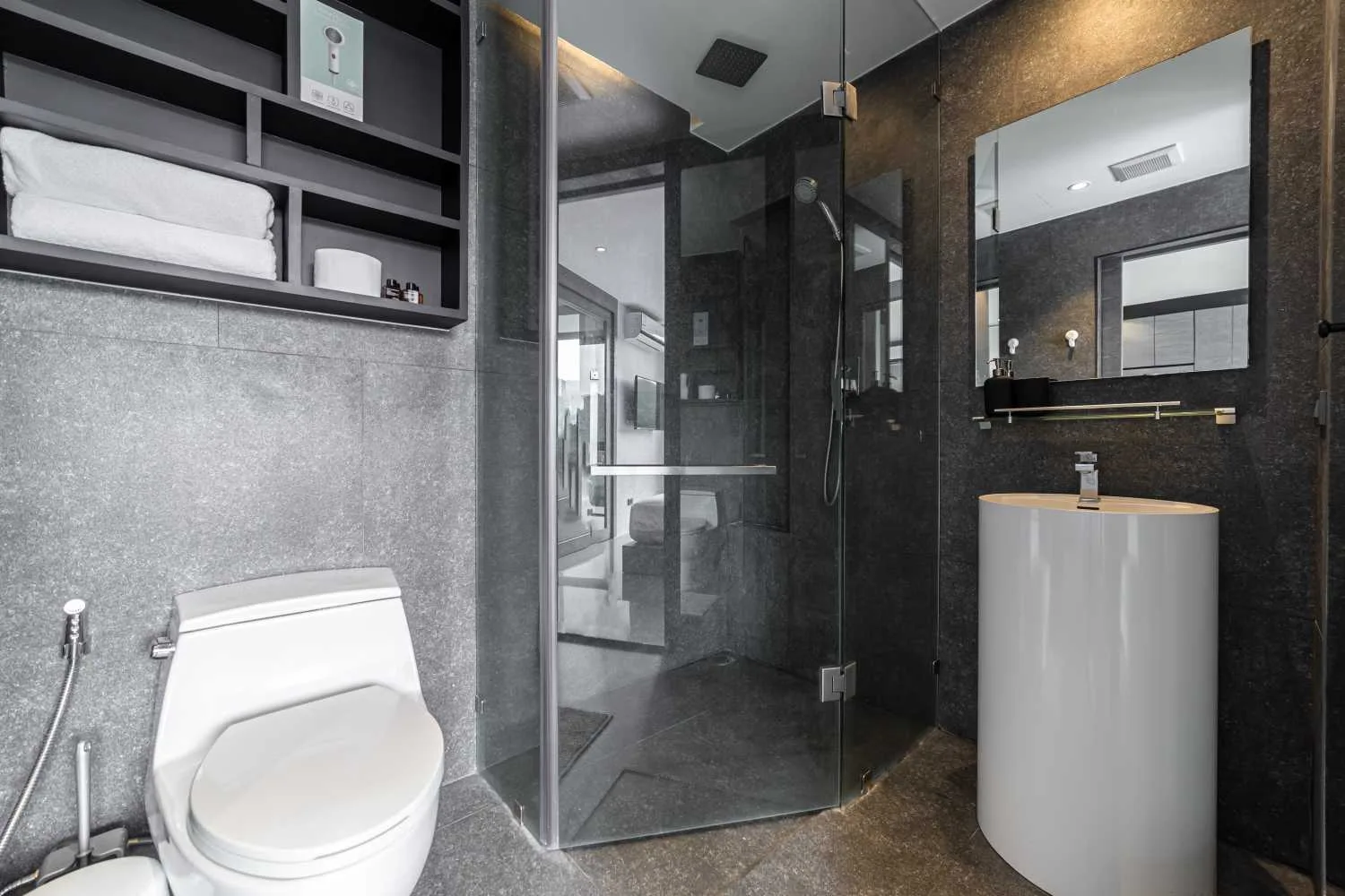 Property image - full photo 7