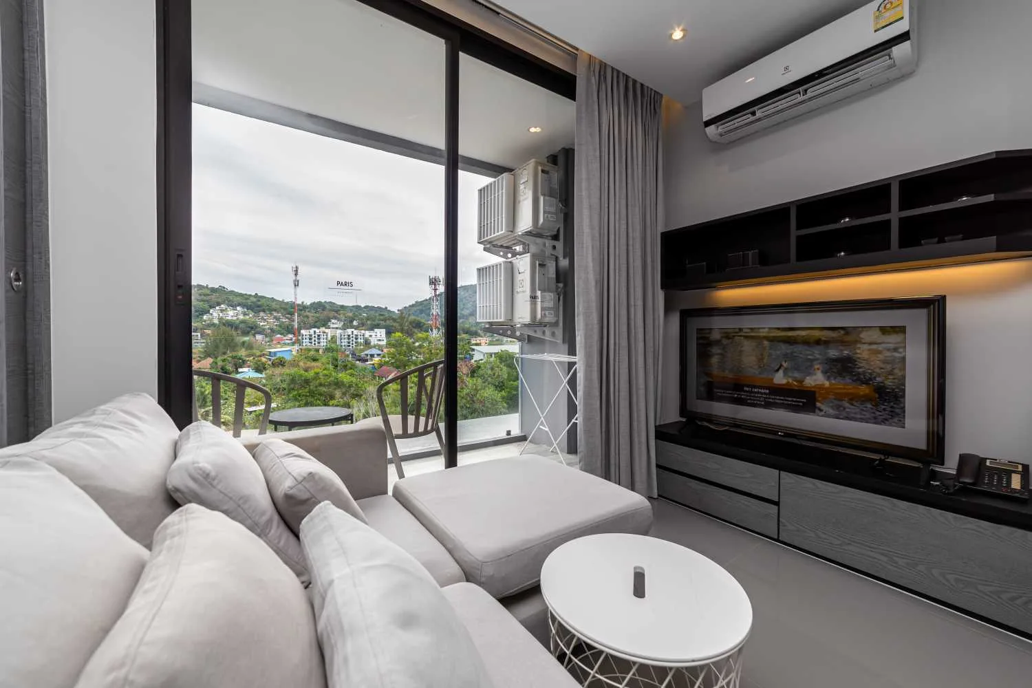 Property image - full photo 1