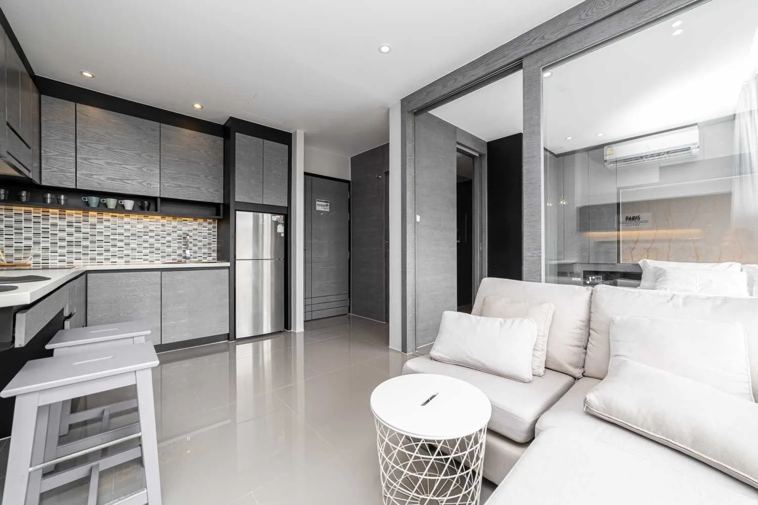 Property image - full photo 15