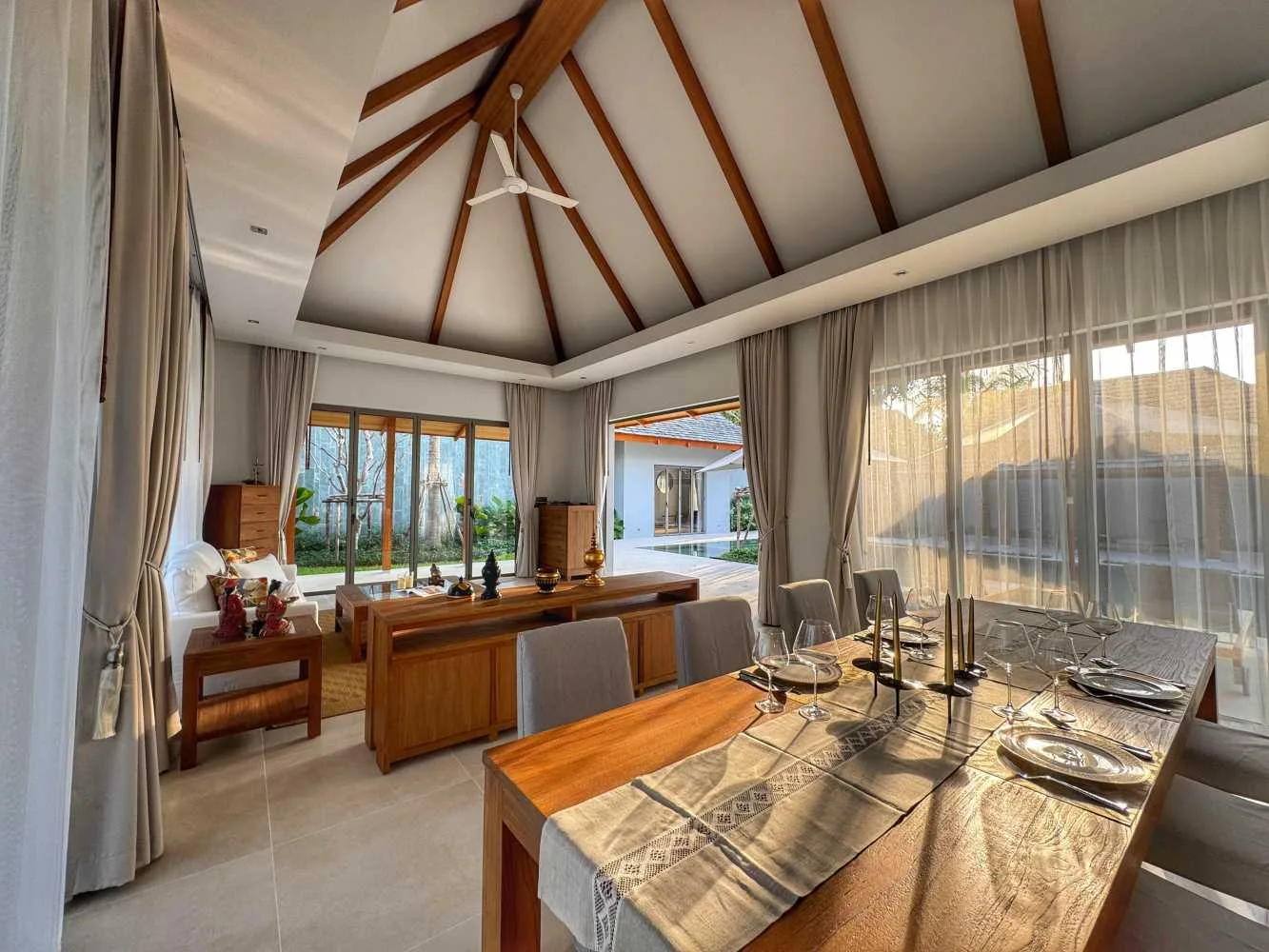 Property image - full photo 2