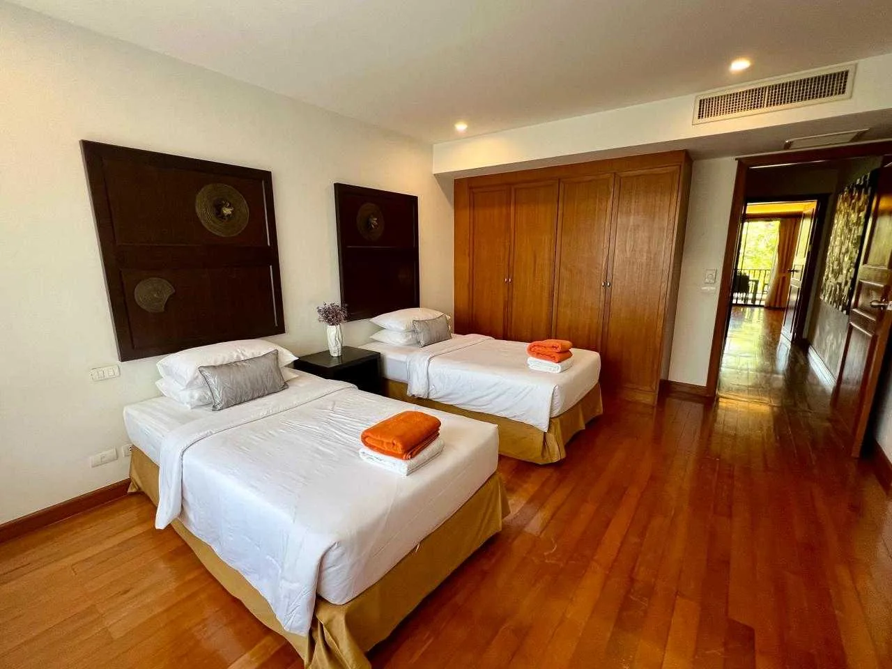 Property image - full photo 14