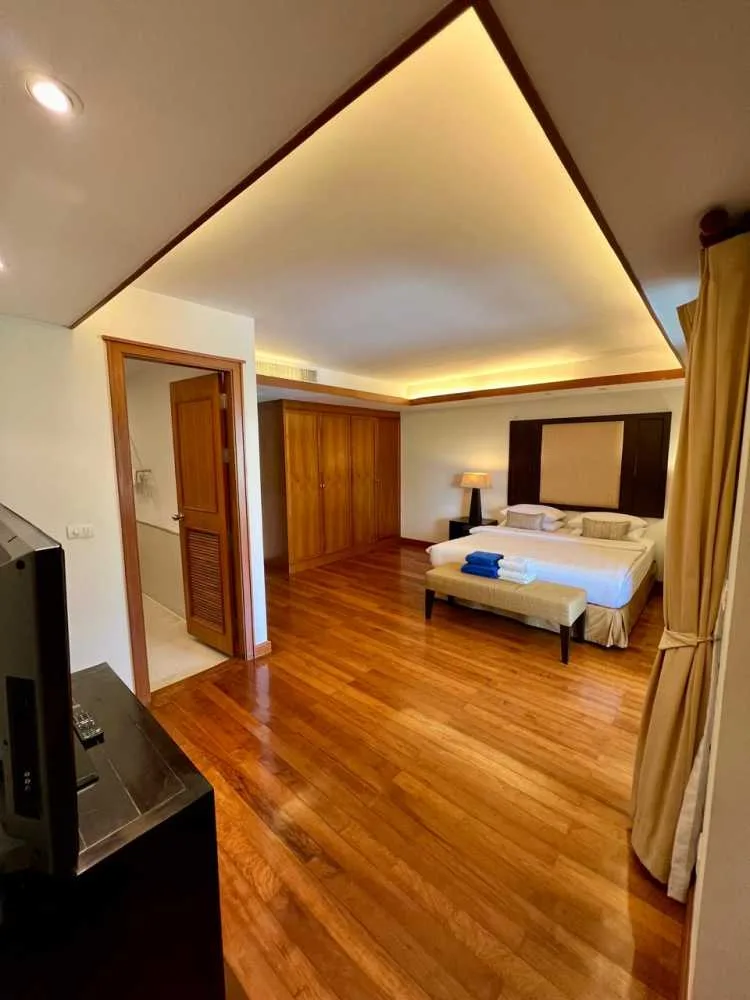 Property image - full photo 18