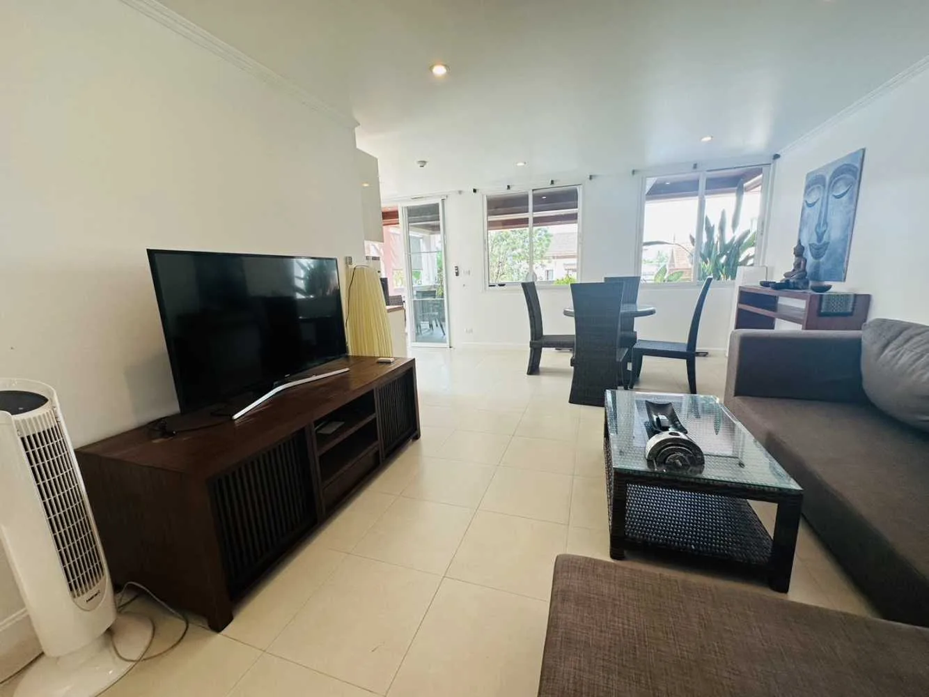 Property image - full photo 5