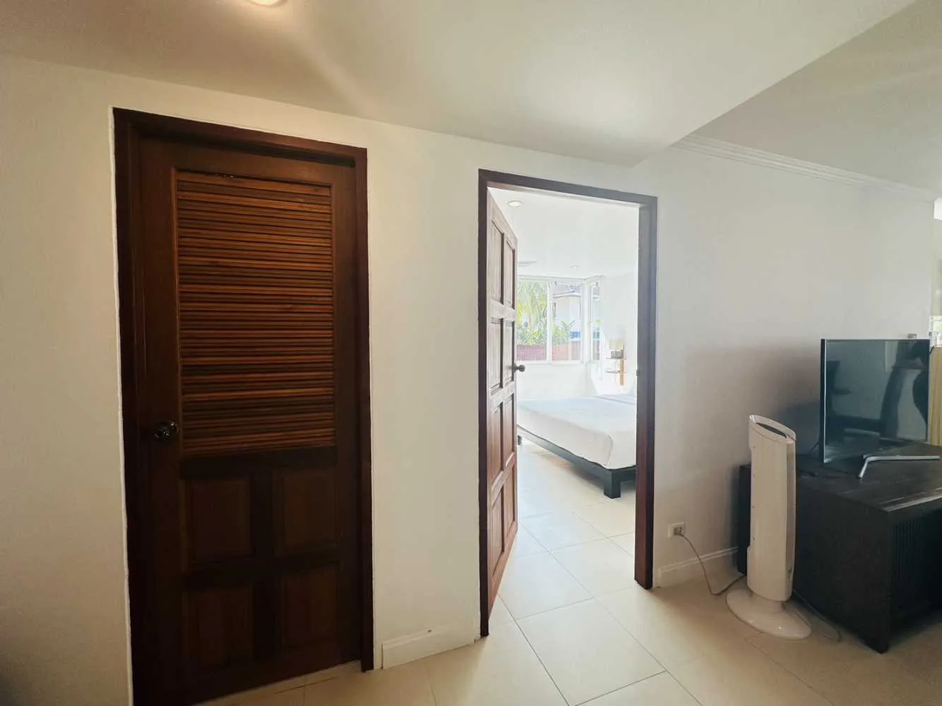 Property image - full photo 15