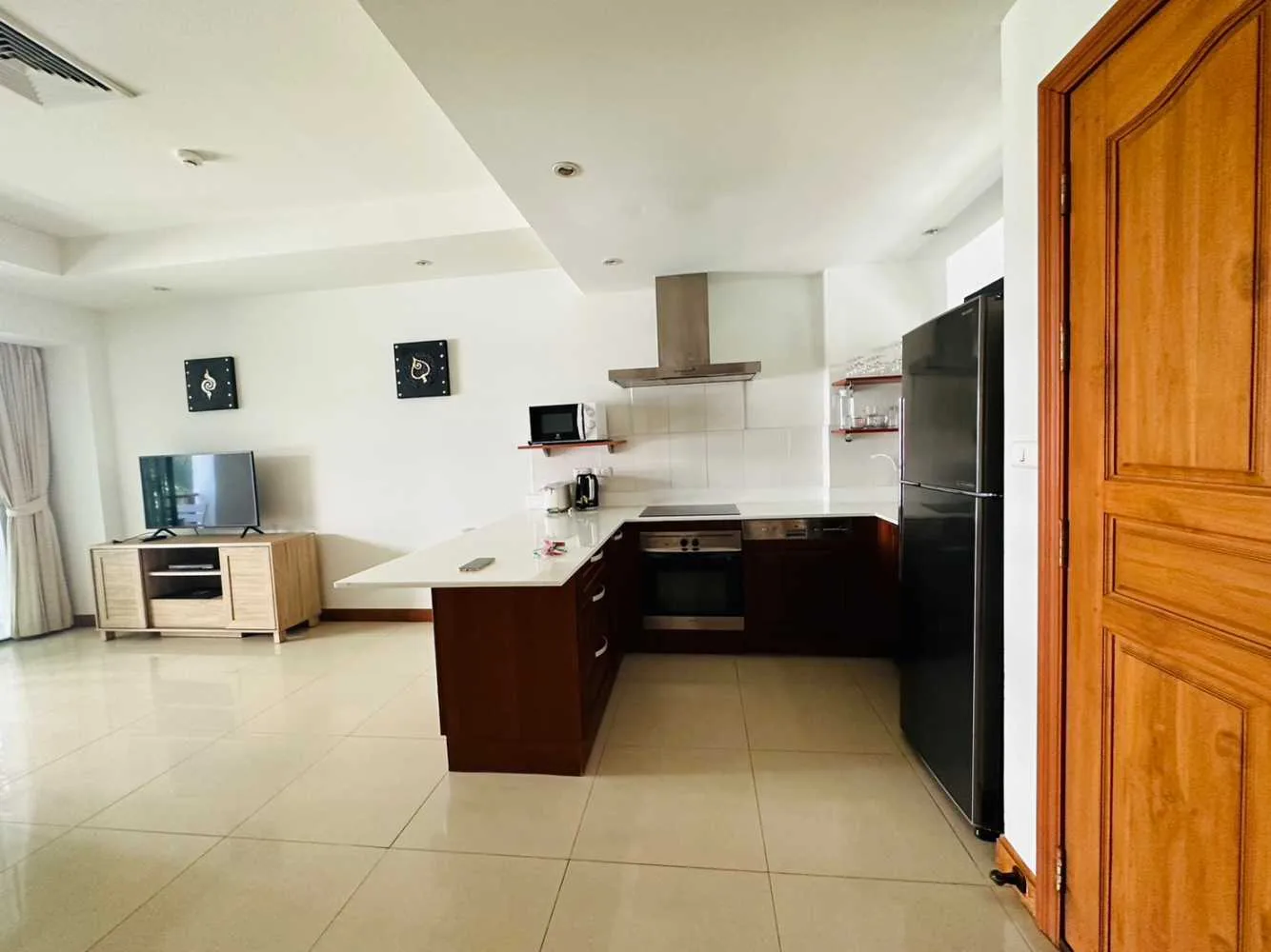Property image - full photo 6