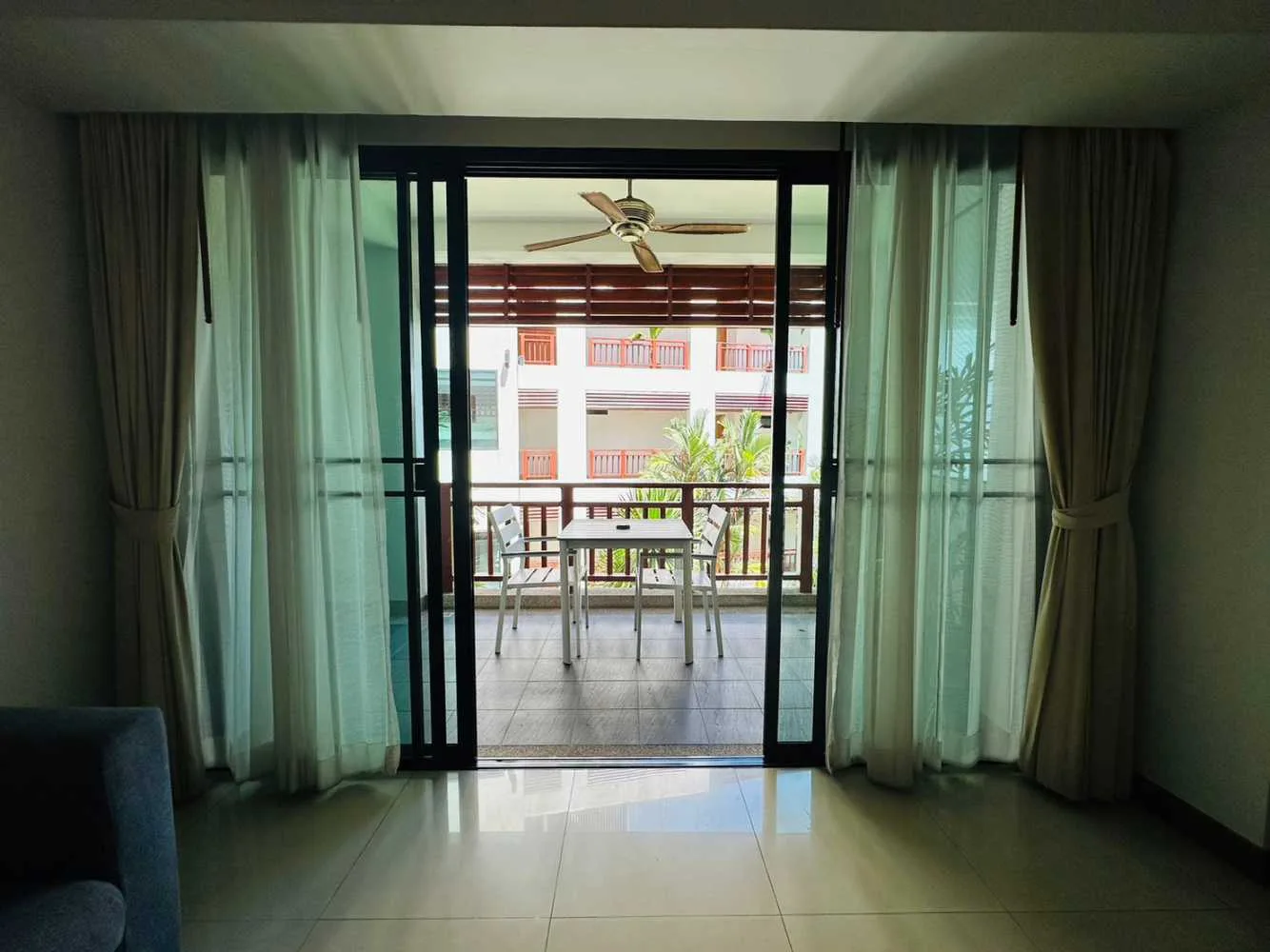 Property image - full photo 2