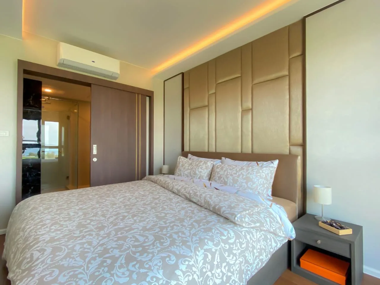 Property image - full photo 6