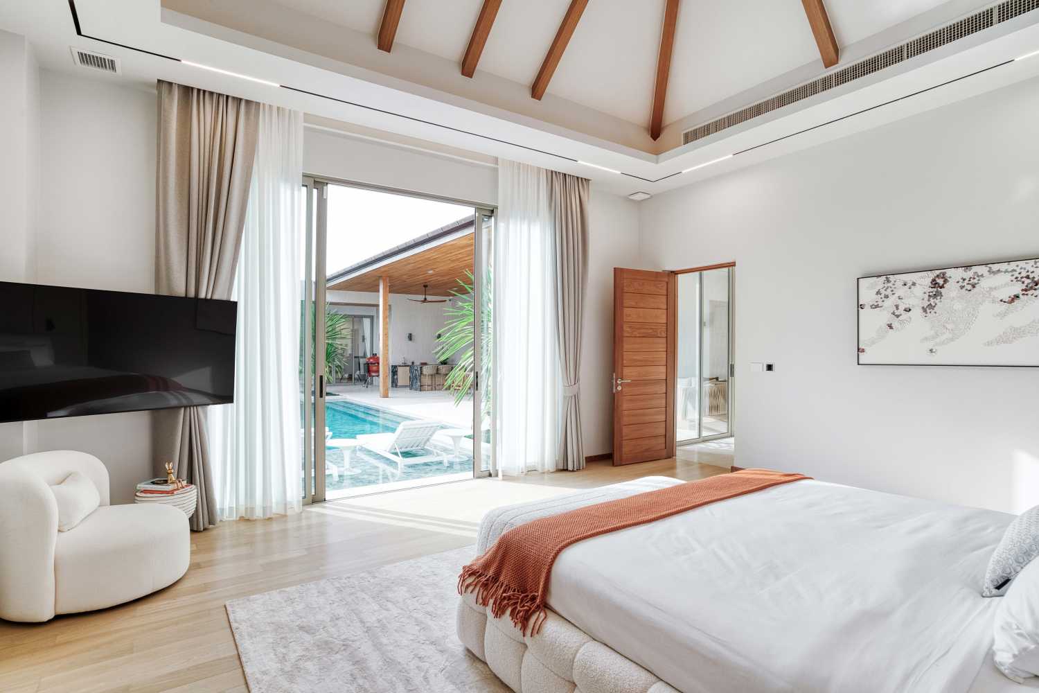 Property image - full photo 14