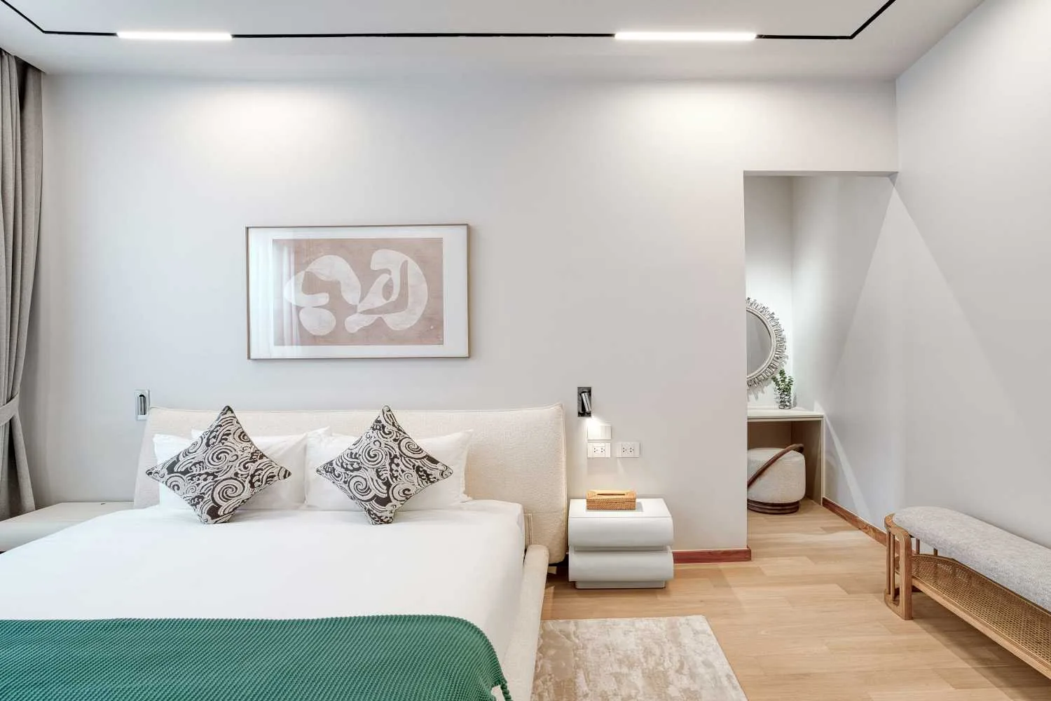 Property image - full photo 14