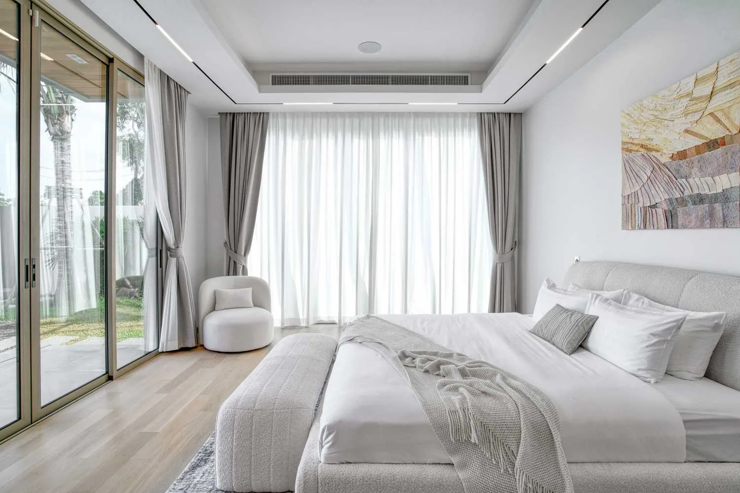 Property image - full photo 18
