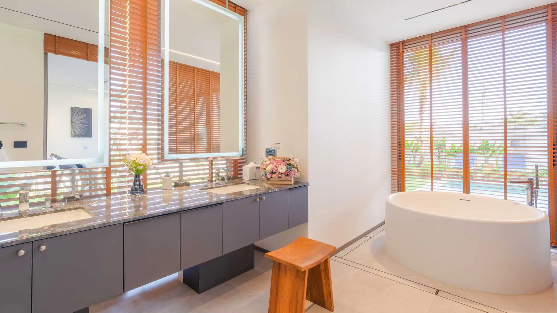 Property image - full photo 14