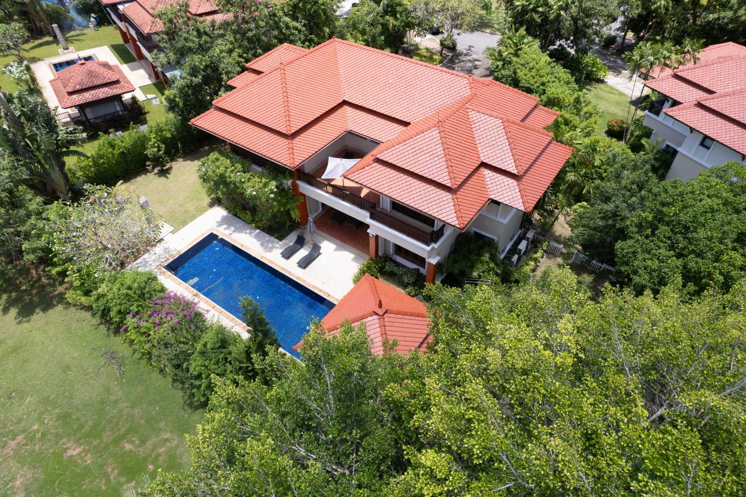 Property image - full photo 1