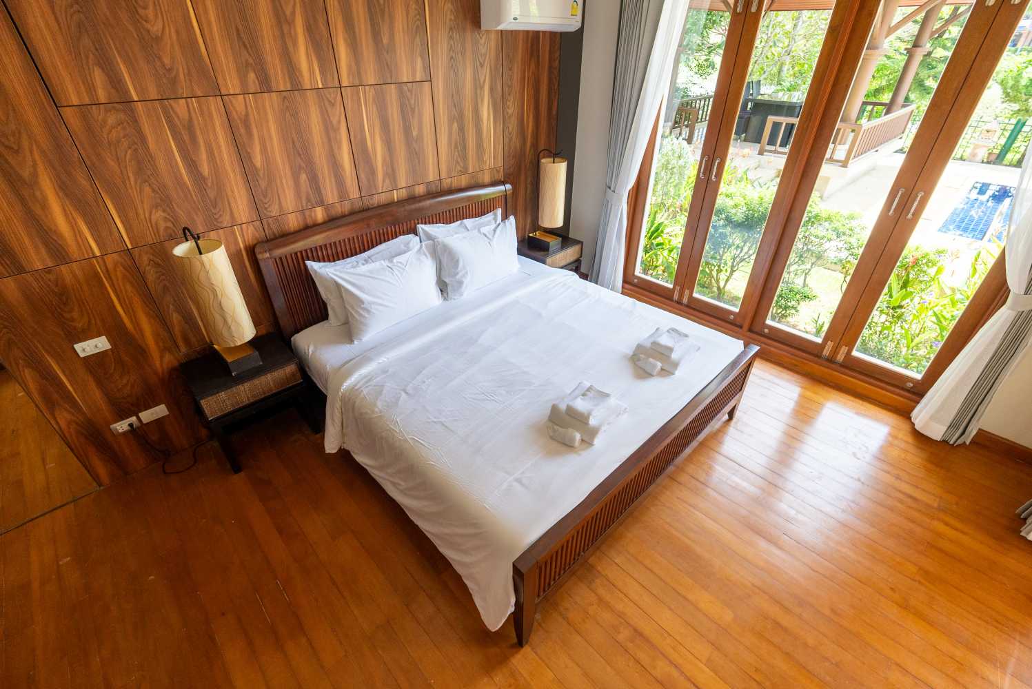 Property image - full photo 18