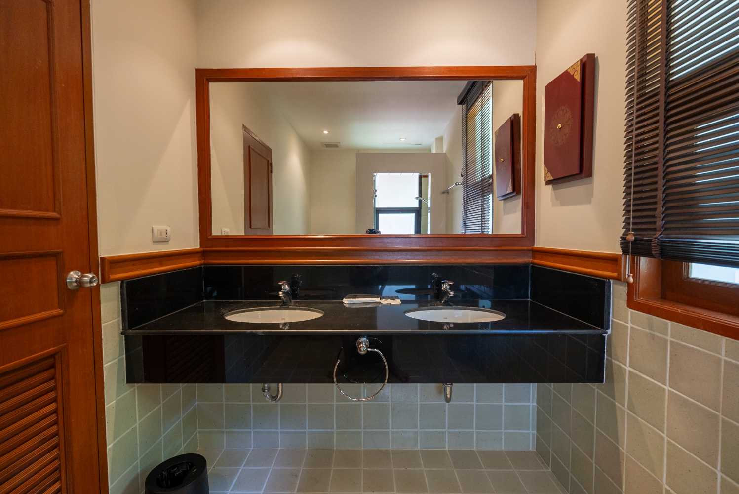 Property image - full photo 24