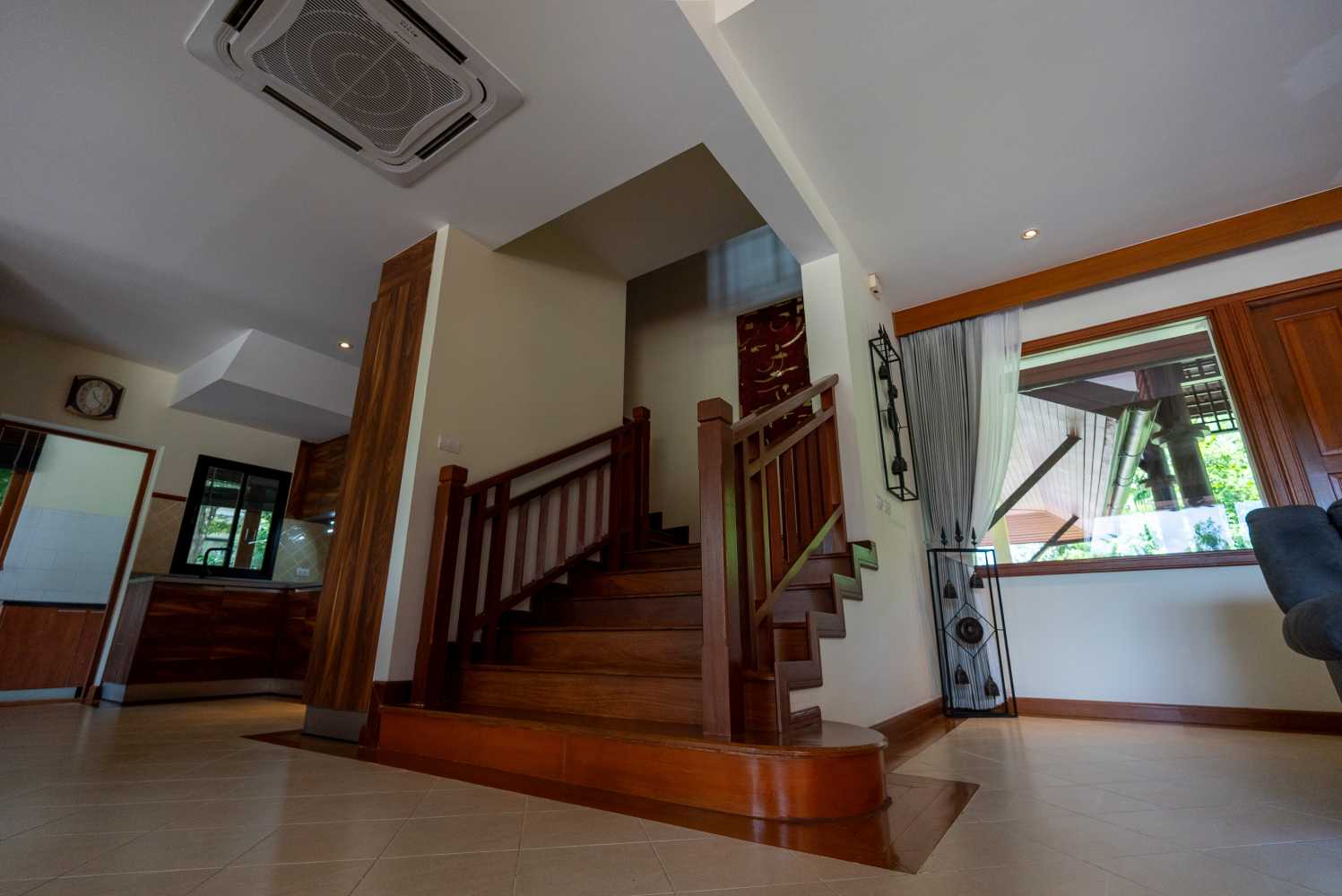 Property image - full photo 11