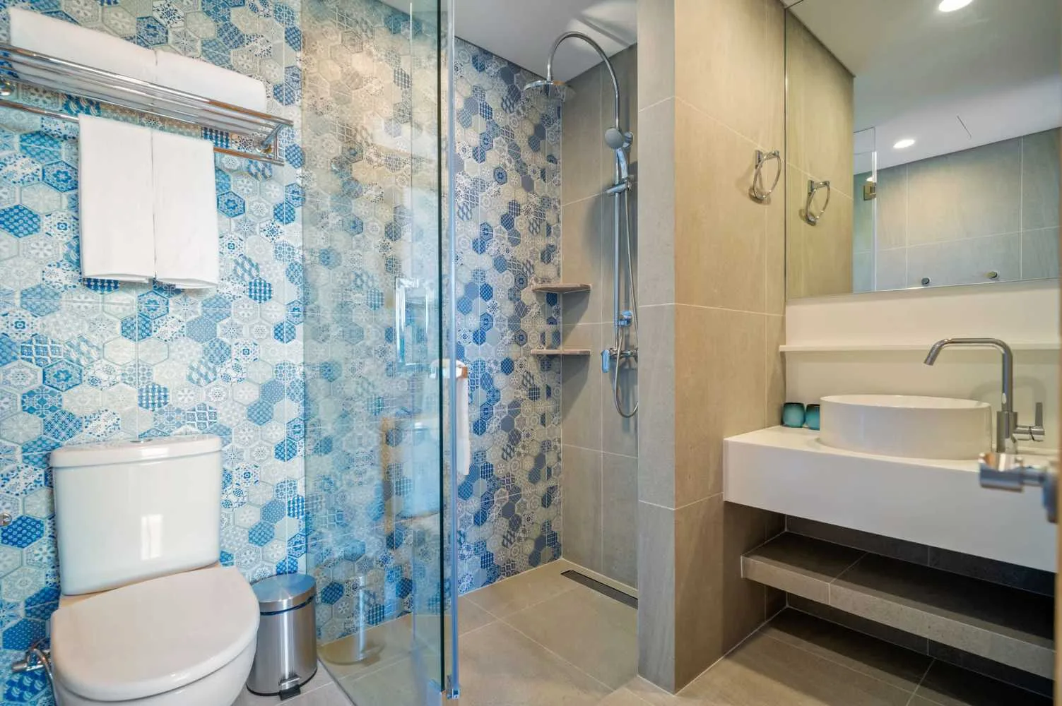 Property image - full photo 7