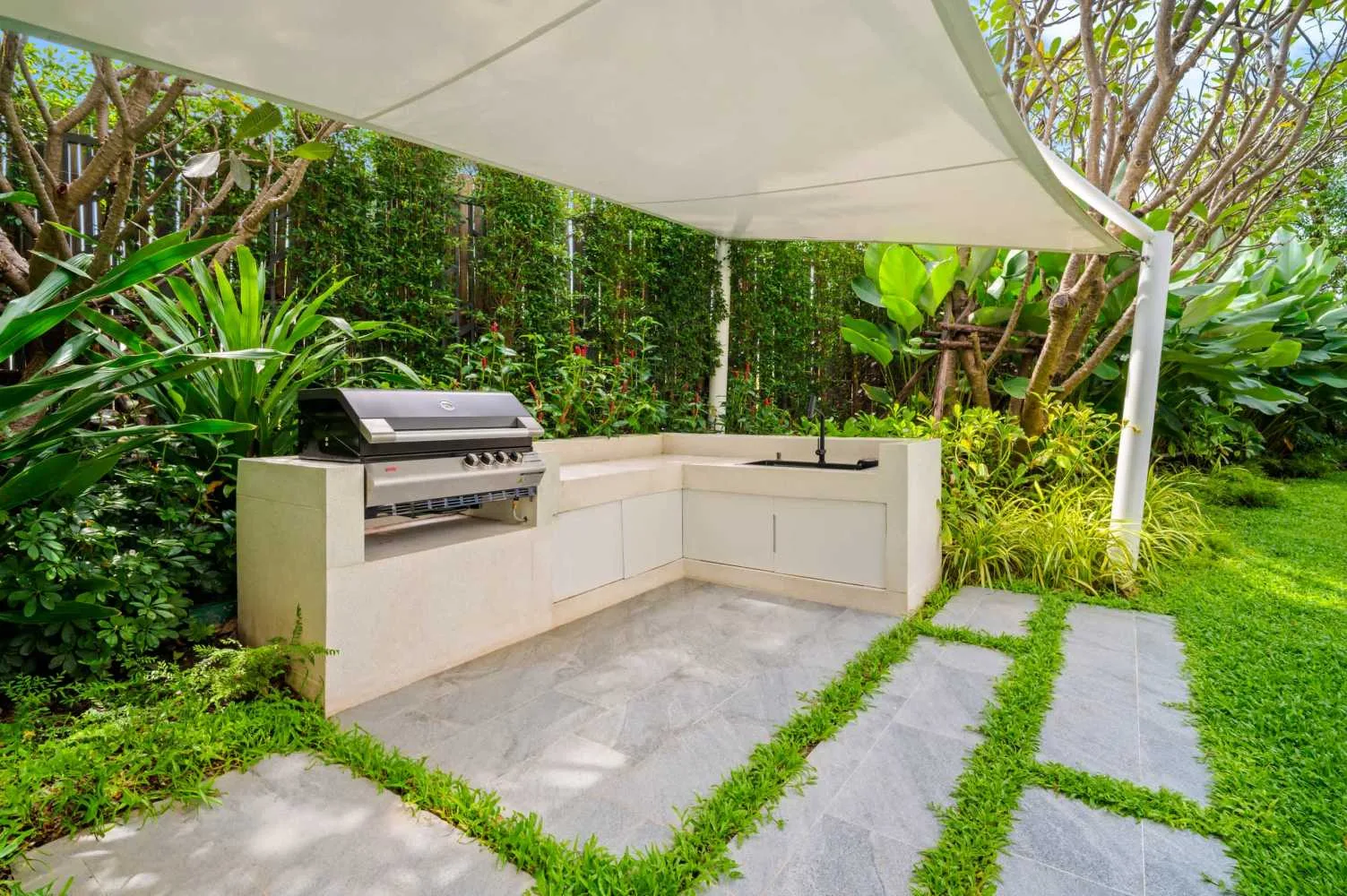 Property image - full photo 14