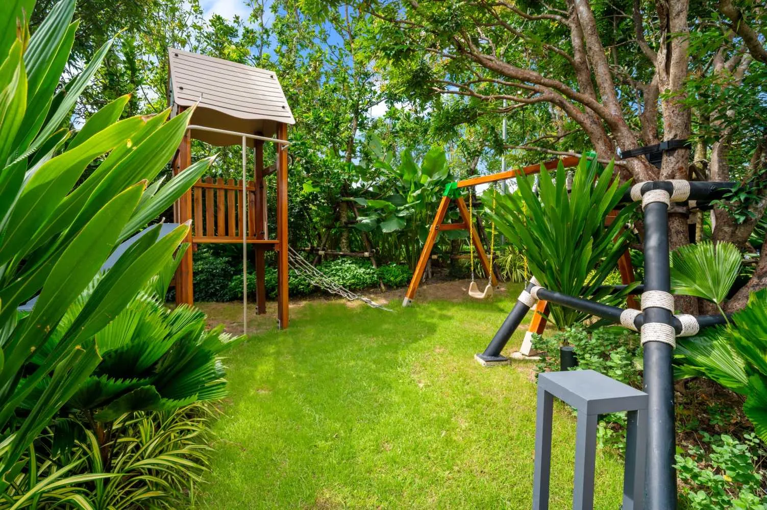 Property image - full photo 13