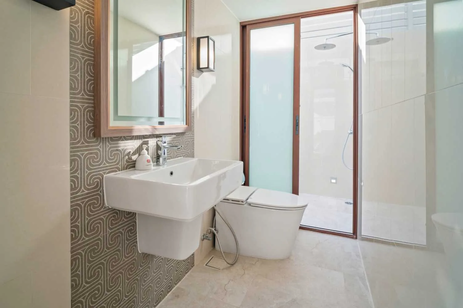 Property image - full photo 22