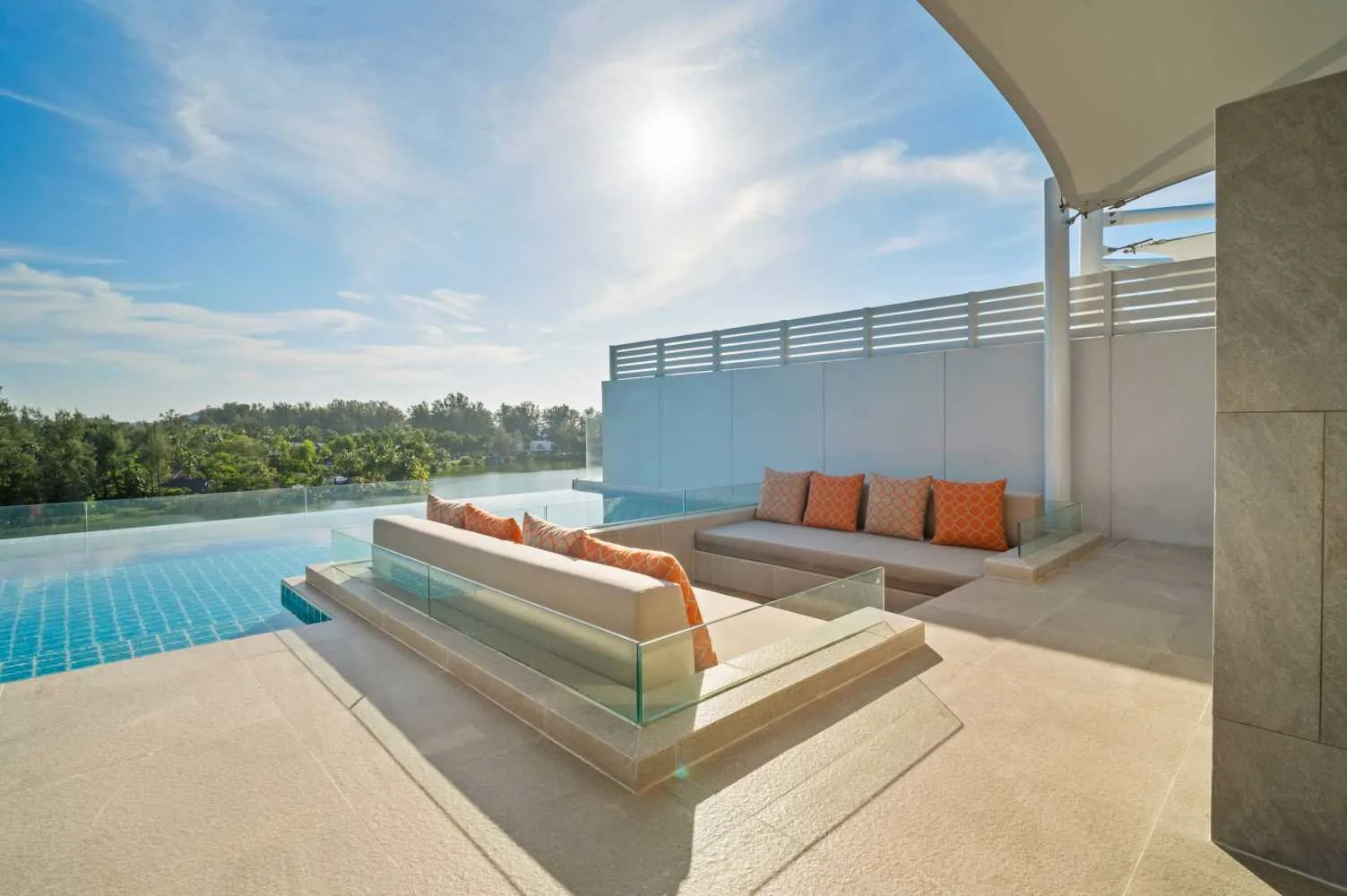Property image - full photo 3