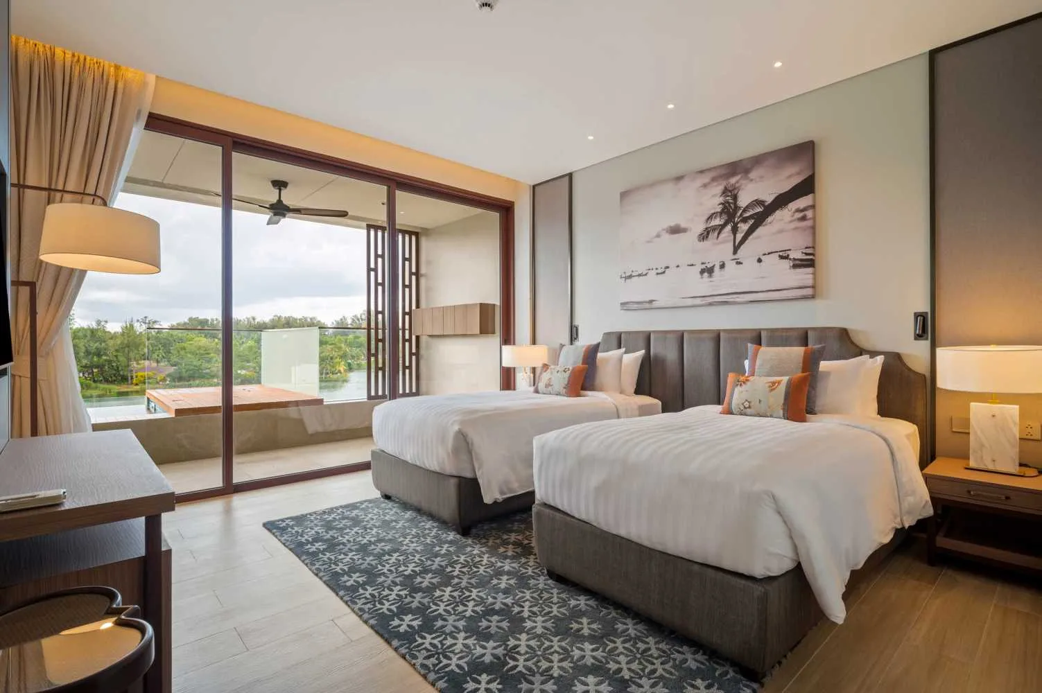 Property image - full photo 12