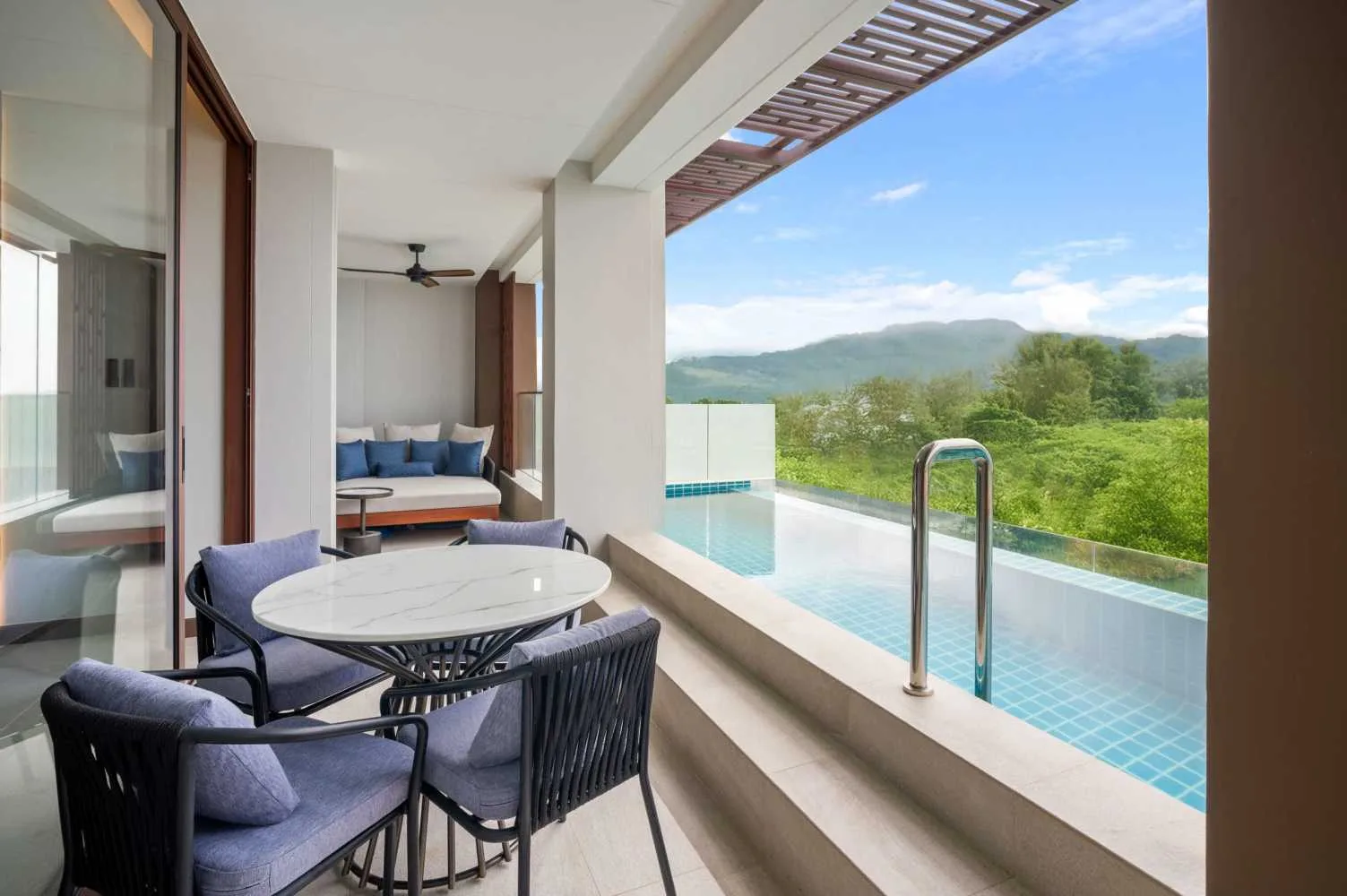 Property image - full photo 1