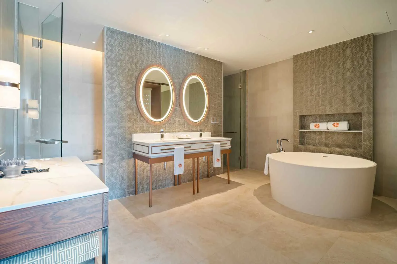 Property image - full photo 8